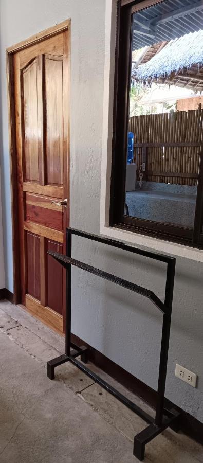 Elisha'S Guest House Coron Exterior foto