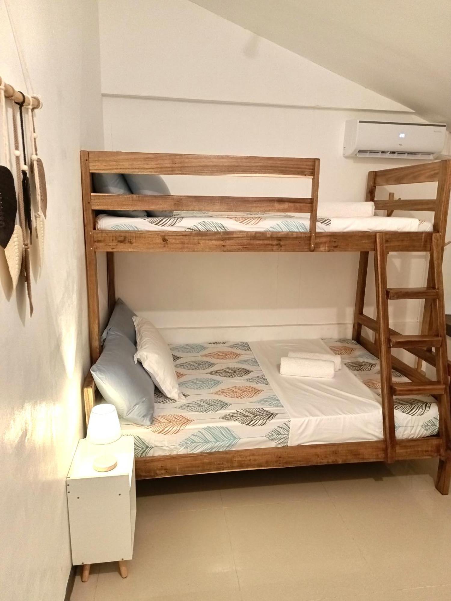 Elisha'S Guest House Coron Exterior foto