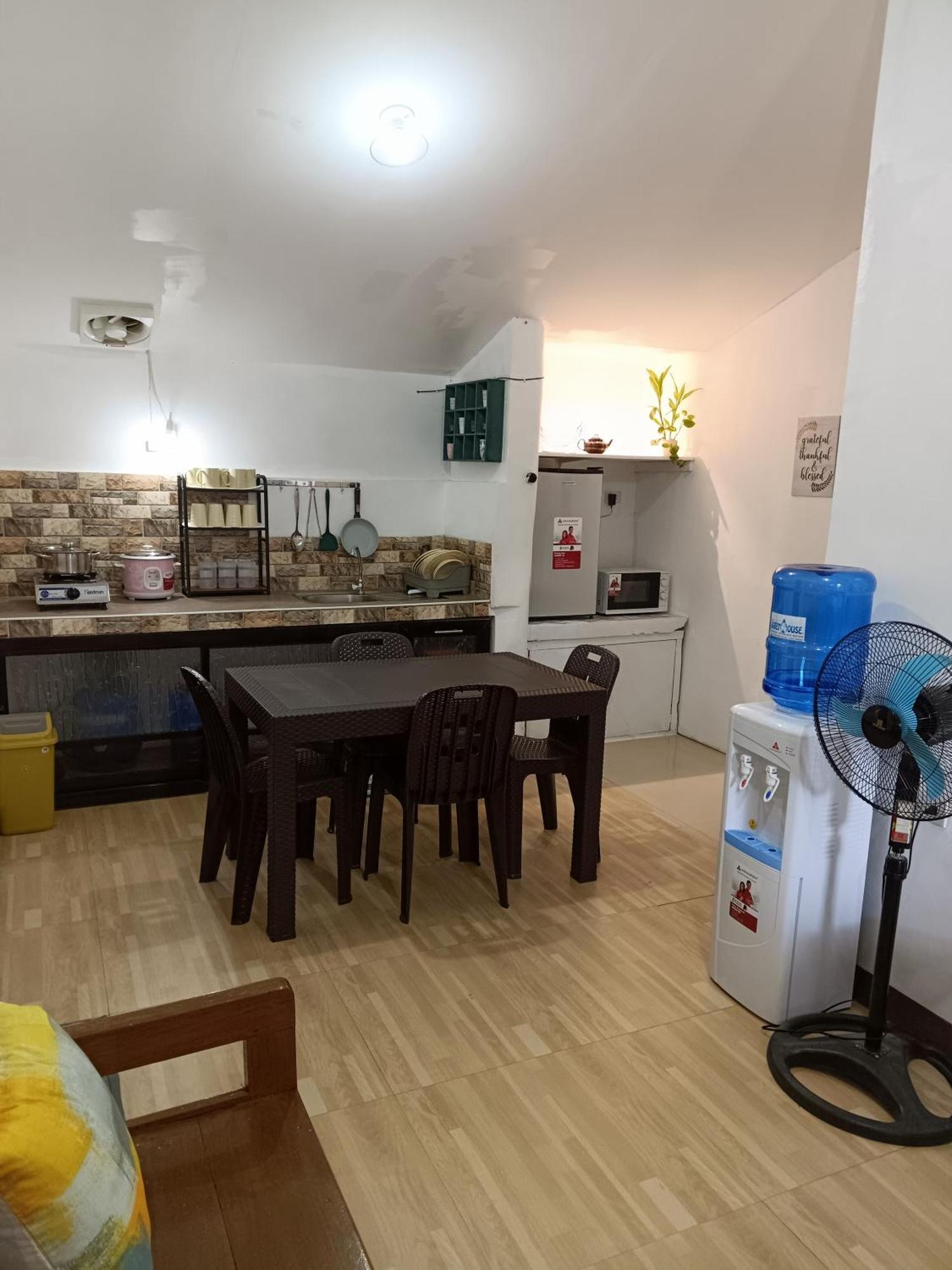 Elisha'S Guest House Coron Exterior foto
