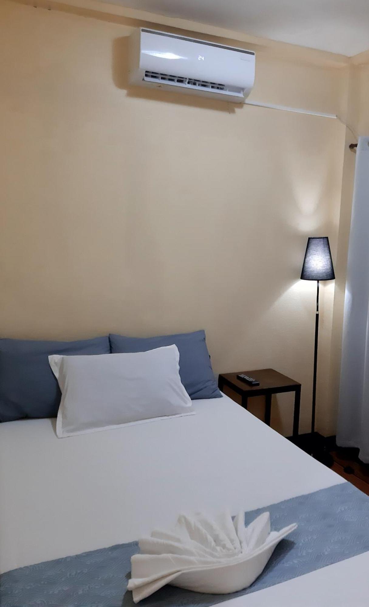 Elisha'S Guest House Coron Exterior foto